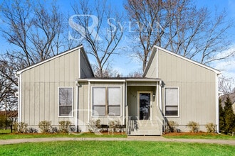 Building Photo - 11129 Meadowcrest Ln