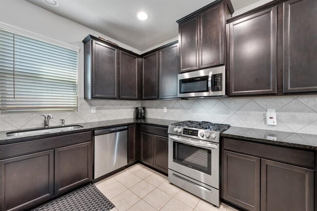Building Photo - 3222 Explorer Dr