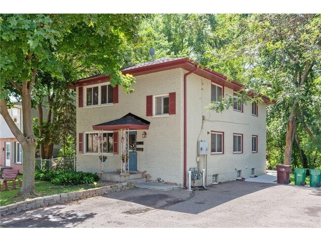 Building Photo - 3829 Lake Dr