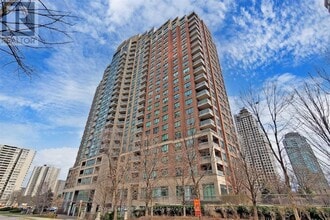 Building Photo - 156 Enfield Pl