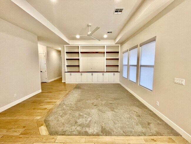 Building Photo - Lovely Four-Bedroom in Ivins with 3-Car Garage and Small RV parking Has Lots of Upgrades