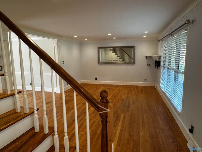 Foto del edificio - 7608 Peacock Dr SW