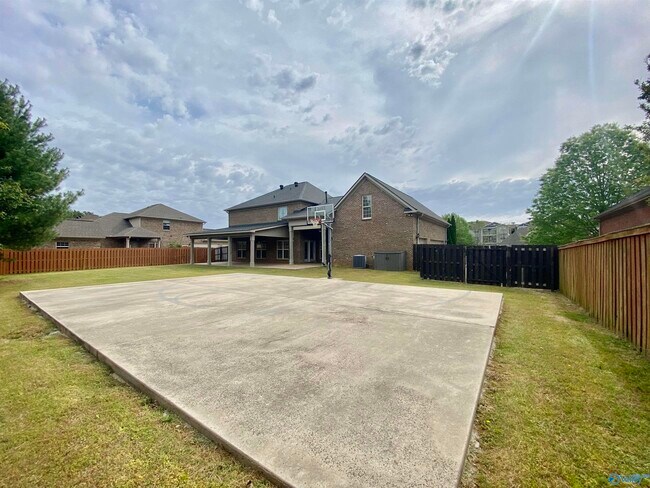 Building Photo - 108 Morning Vista Dr