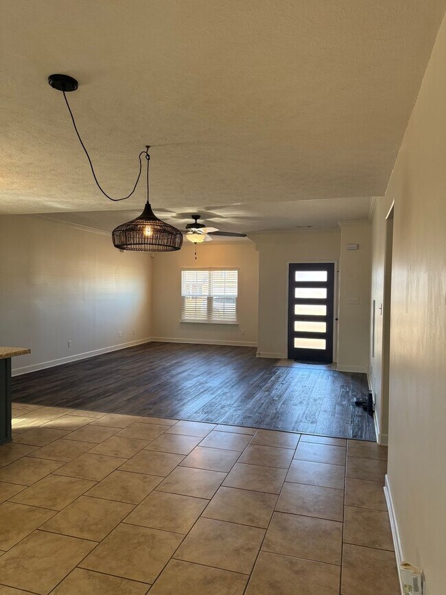 Foto del edificio - 3 Bdrm  2 Bath in Atoka