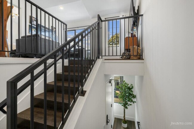 Foto del edificio - 3233 16th St