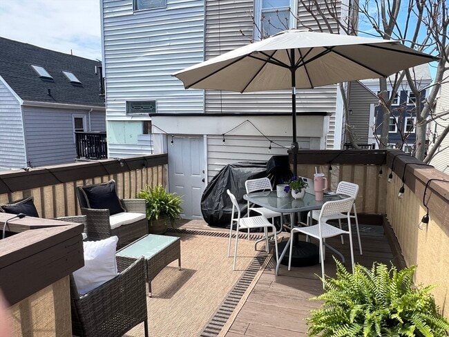 Foto del edificio - 26 Mystic St