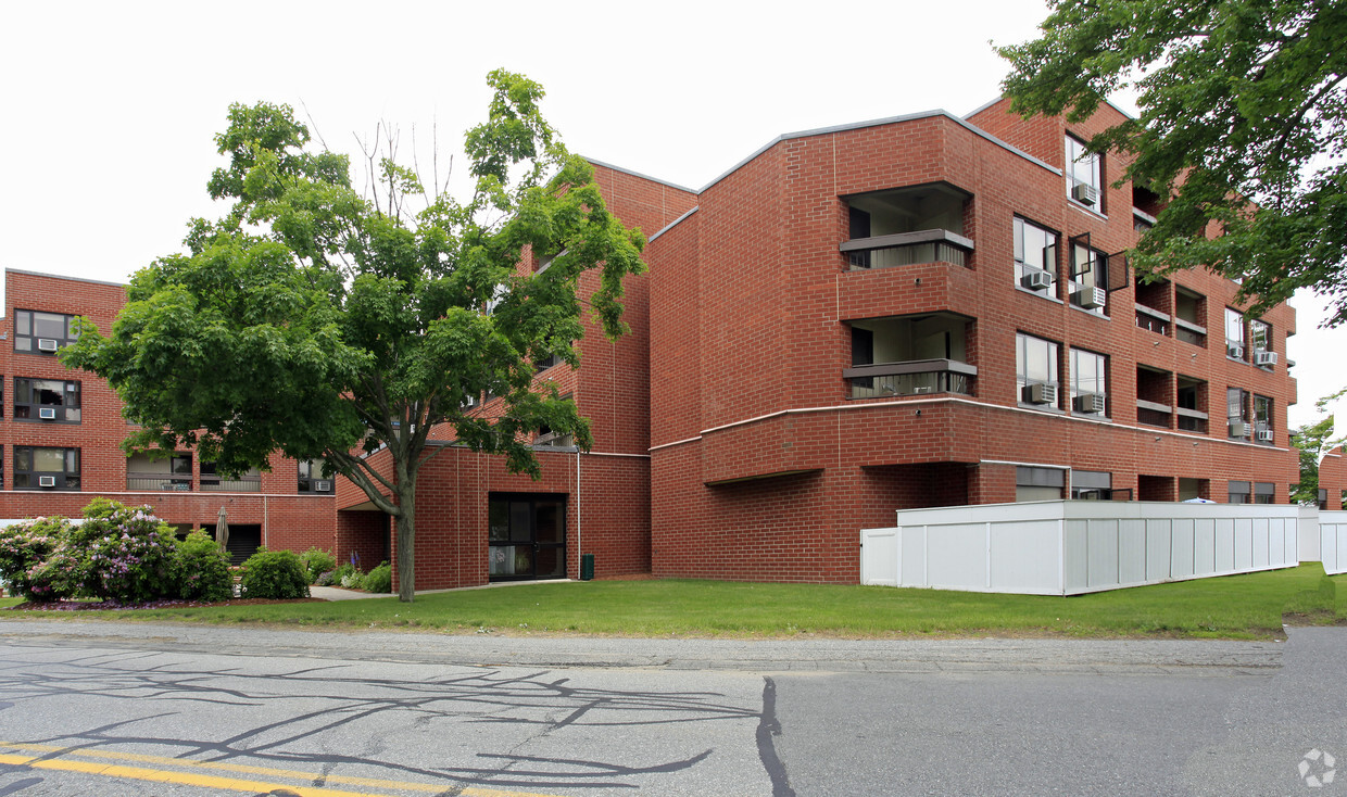 Building Photo - Crystal View Apt