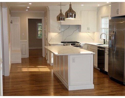 Foto del edificio - 438 Lowell Ave