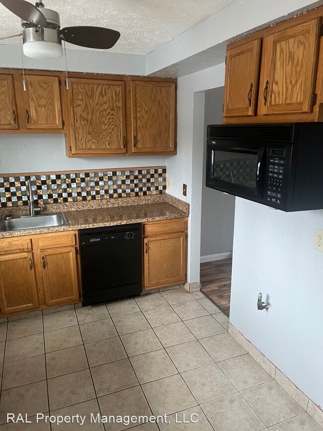 Building Photo - 2 br, 2 bath House - 23673 Banbury Cir 9
