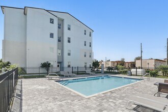 Building Photo - 820 Isaacville Dr