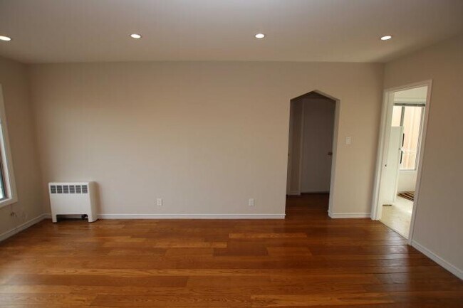 Building Photo - 1 bedroom in San Francisco CA 94123