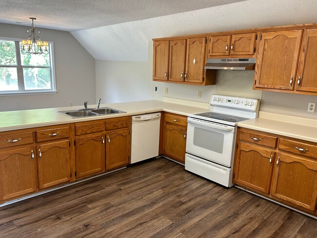 Foto del edificio - 256 Campground Dr