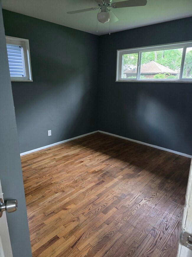 Building Photo - 8823 Cranberry Ln