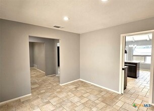 Building Photo - 118 Richardson Dr Building Photo - 118 Richardson Dr