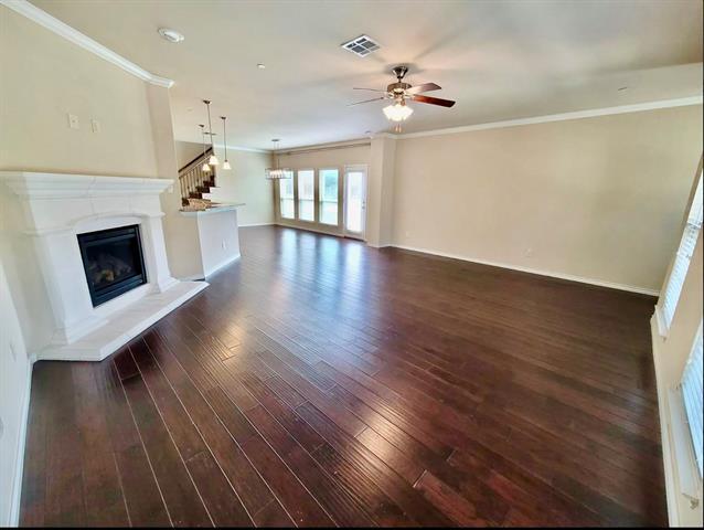 Building Photo - 1404 Arapaho Dr