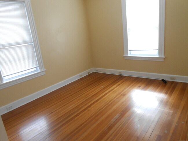 Foto del edificio - 1537 W Broad St