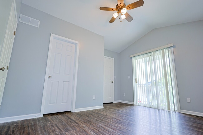 Photo - 8872 Lagoon Dr House