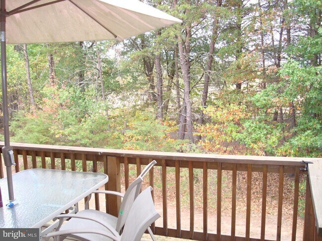 Foto del edificio - 8708 Aspen Grove Ct