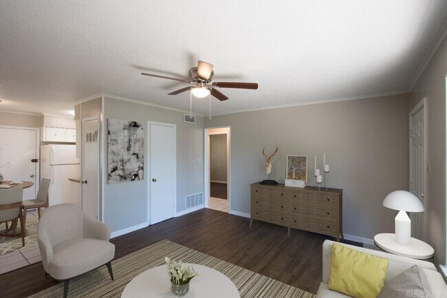 Foto del edificio - 1401 Plummer St