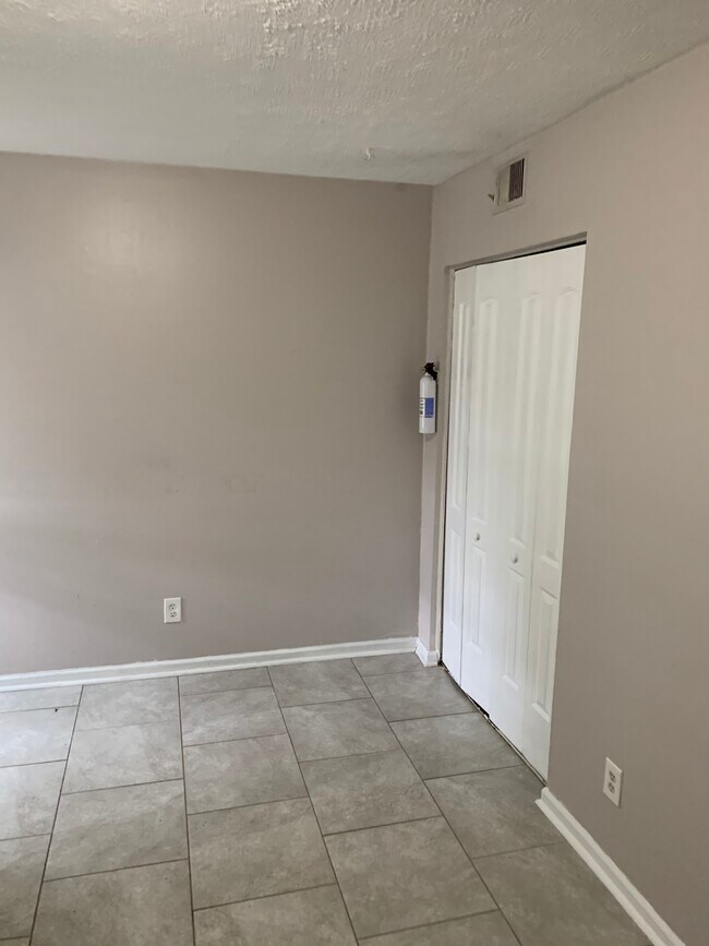 Foto del edificio - 4515 Beechbrook Rd