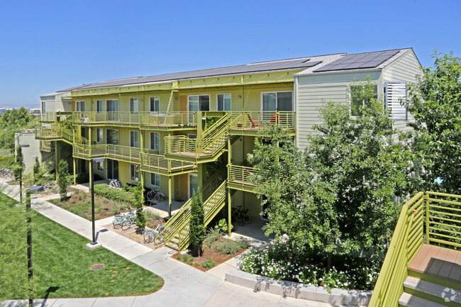 sol-at-west-village-apartments-davis-ca-apartments