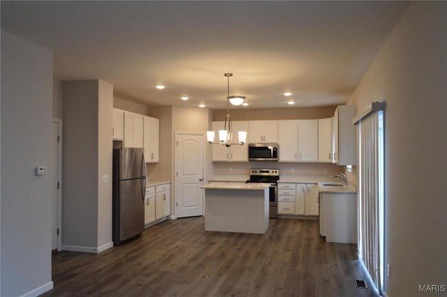 Building Photo - 2780 Adobe Dr