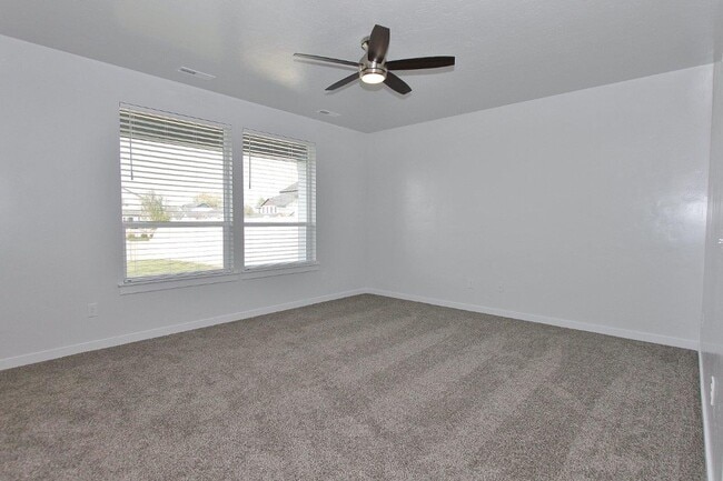 Building Photo - Immaculate & Spacious home in West Meridian