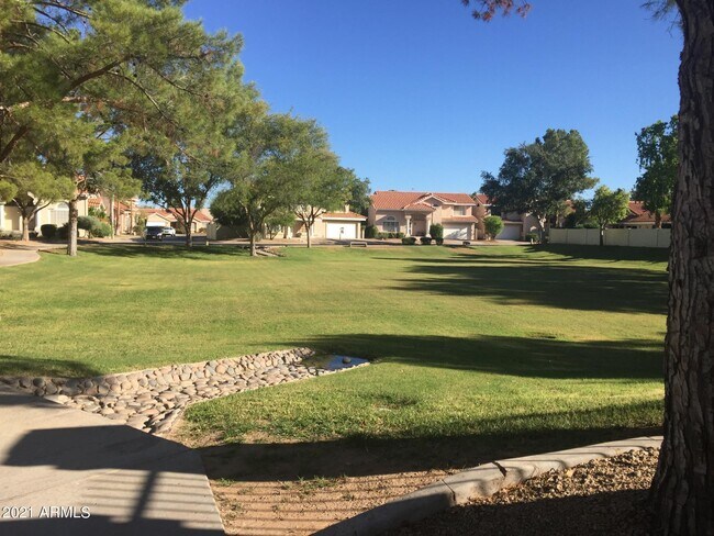 Foto del edificio - 3842 W Shannon St