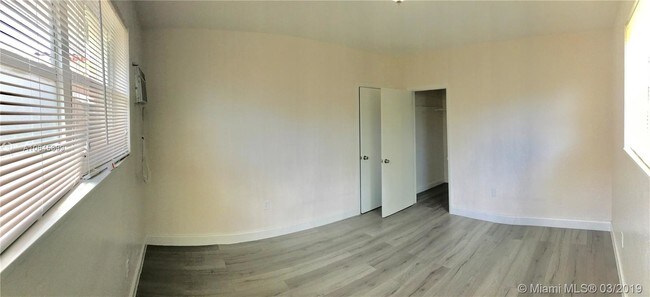 Foto del edificio - 1631-1633 NW 41st St