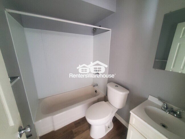 Foto del edificio - 1418 W Mitchell St