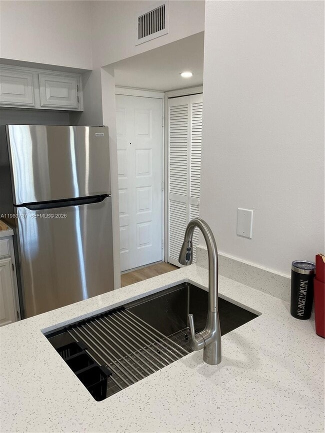 Foto del edificio - 1280 S Alhambra Cir