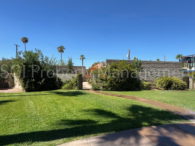 Foto del edificio - 4356 N 36th Pl