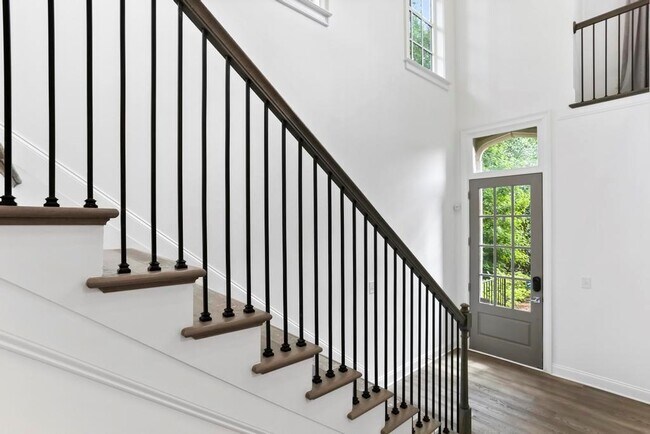 Foto del edificio - 226 Devin Pl N E