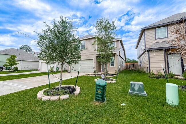 Foto del edificio - 1317 Mount Bassie Trl