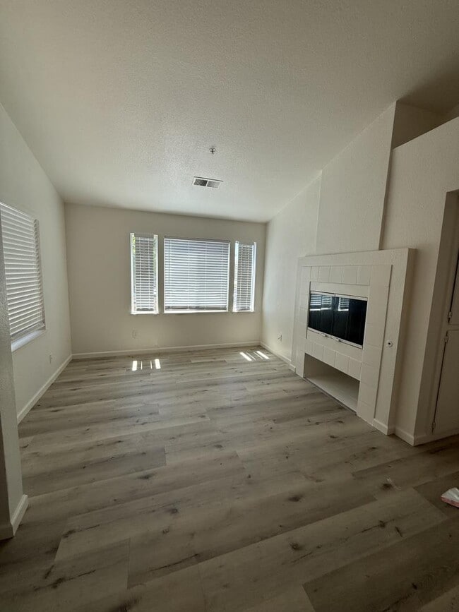 Photo - 7003 Rodling Dr Apartment