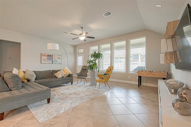 Foto del edificio - 106 Blossom Terrace Ln
