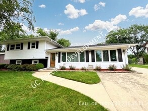 Building Photo - 933 Cornell Ln