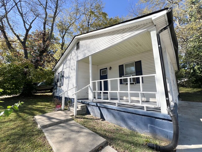 Foto del edificio - Single-Family Home Downtown--Move-In Speci...