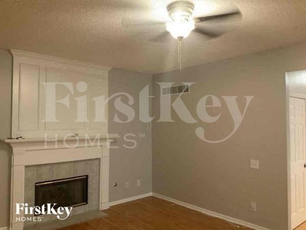 Foto del edificio - 914 NE 93rd Ct
