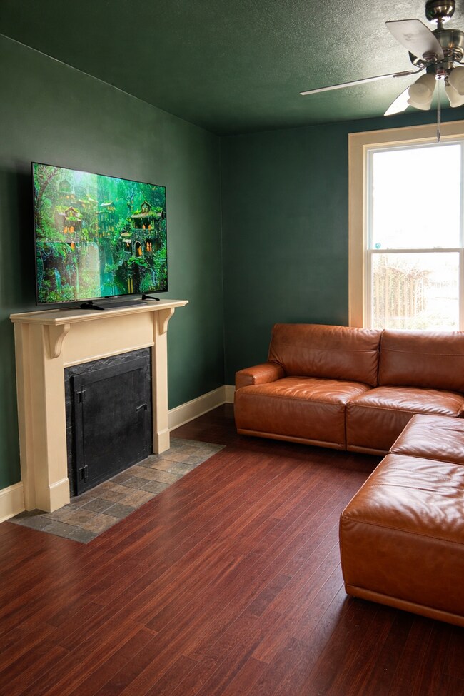 Foto del edificio - 2621 Barton St