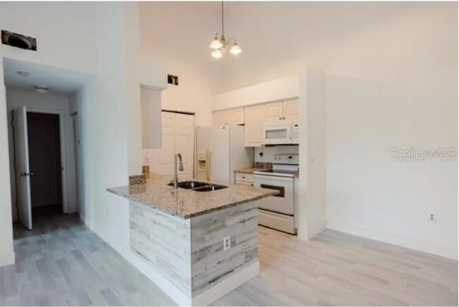 Building Photo - 1218 Bermuda Lakes Ln