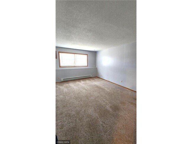 Foto del edificio - 704 8th St N