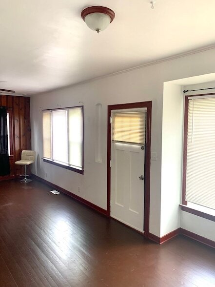 Foto del edificio - 17058 Anthony Ave