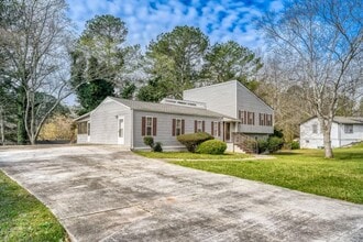 Building Photo - 3160 Kipling Dr
