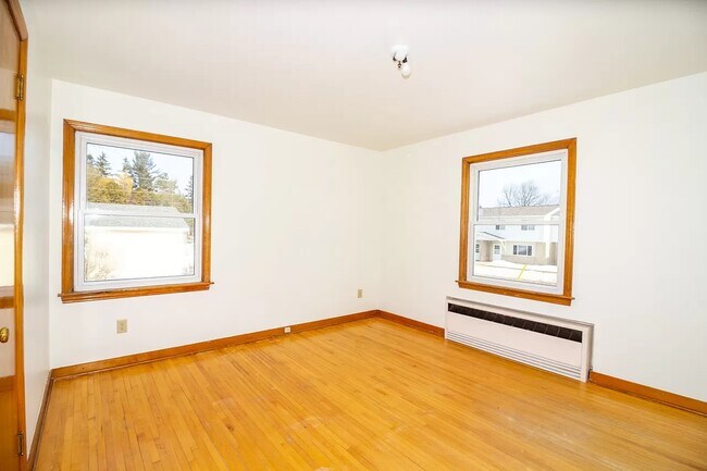 Foto del edificio - 2081 Wilkinson Ave