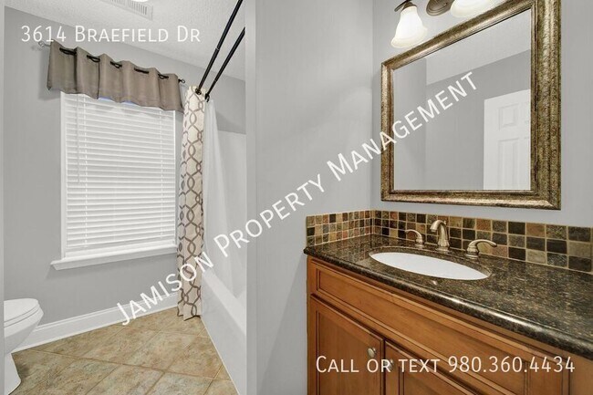 Building Photo - 3614 Braefield Dr