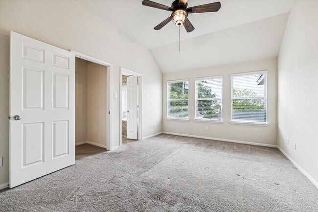 Foto del edificio - 6414 Stoney Creek Dr