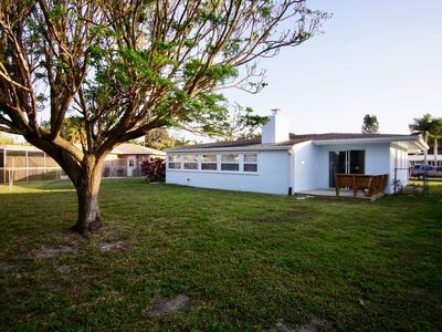 Foto del edificio - 437 Driftwood Rd