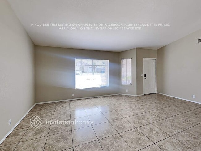 Foto del edificio - 9030 W Windsor Ave