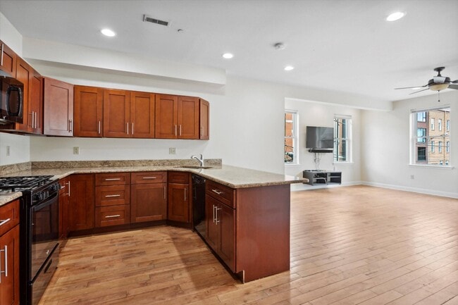 Building Photo - 1935 N 18th St Building Photo - 1935 N 18th St